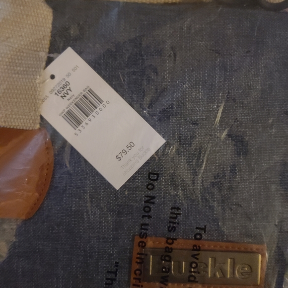 Buckle travel bag - Picture 4 of 6